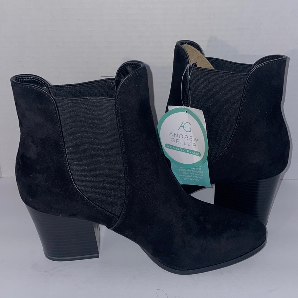Black ankle boots. Brand - Andrew Geller. Never worn with tags - Picture 4 of 4